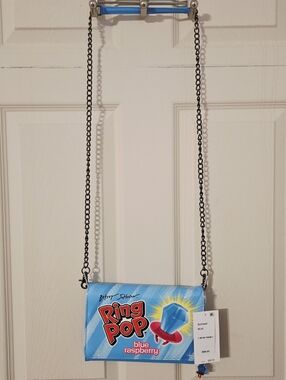 NWT Betsey Johnson Limited Edition Crossbody Ring Pop Purse